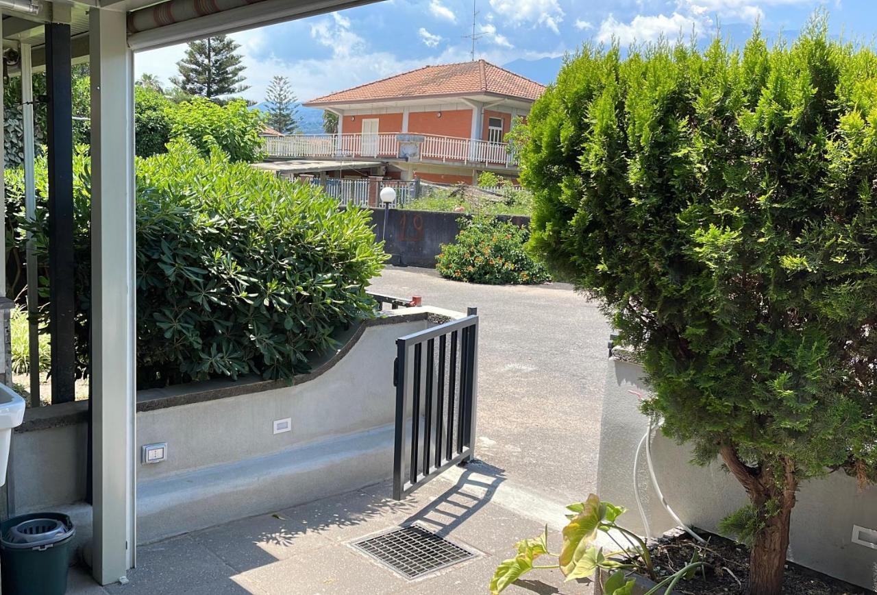 Fondachello Sea House Apartment Mascali Exterior foto